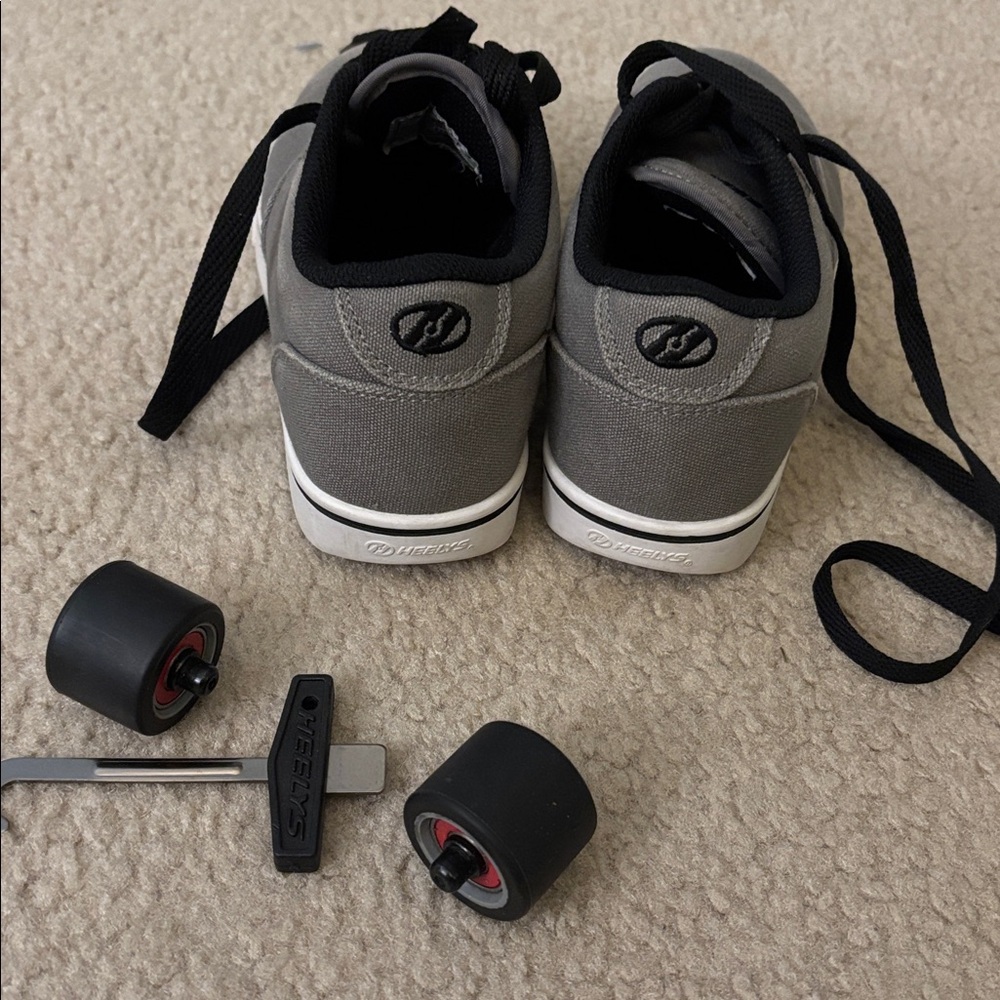 Youth size 2 Heelys sneakers in gray and black. Used 1 time! Like new. - Picture 4 of 4